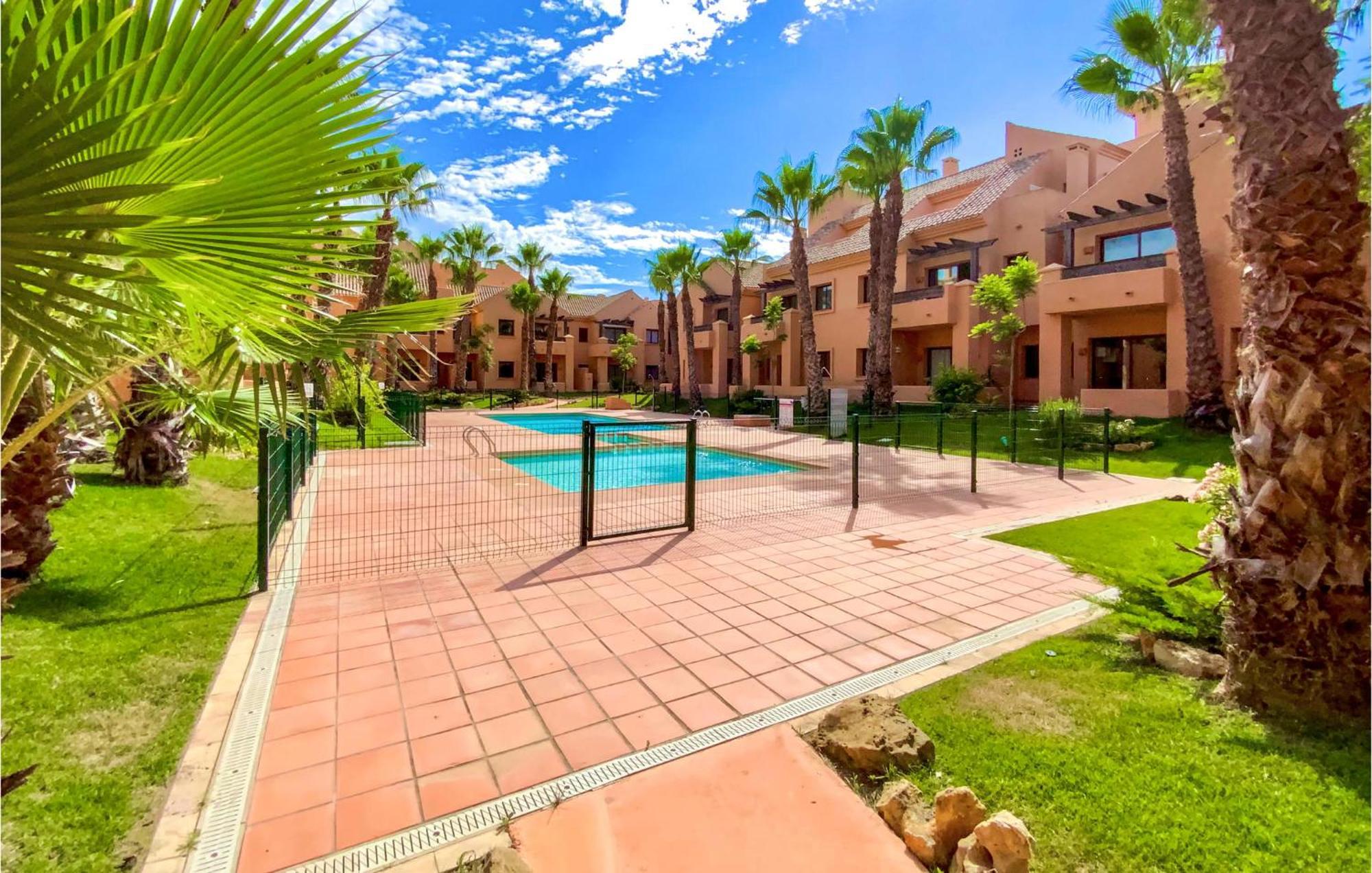 Lovely Apartment In Los Alcazares With Kitchen Exteriör bild