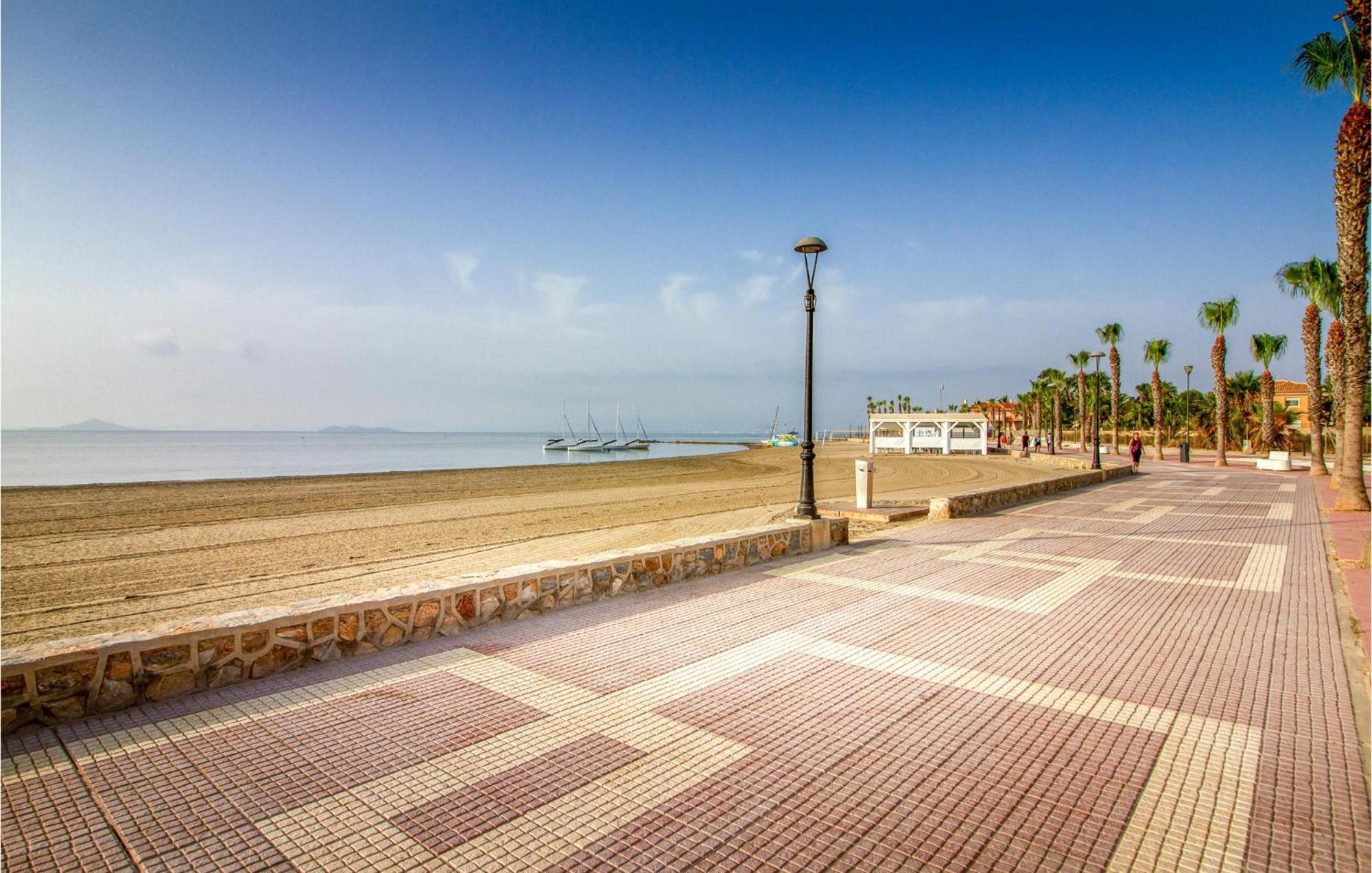 Lovely Apartment In Los Alcazares With Kitchen Exteriör bild
