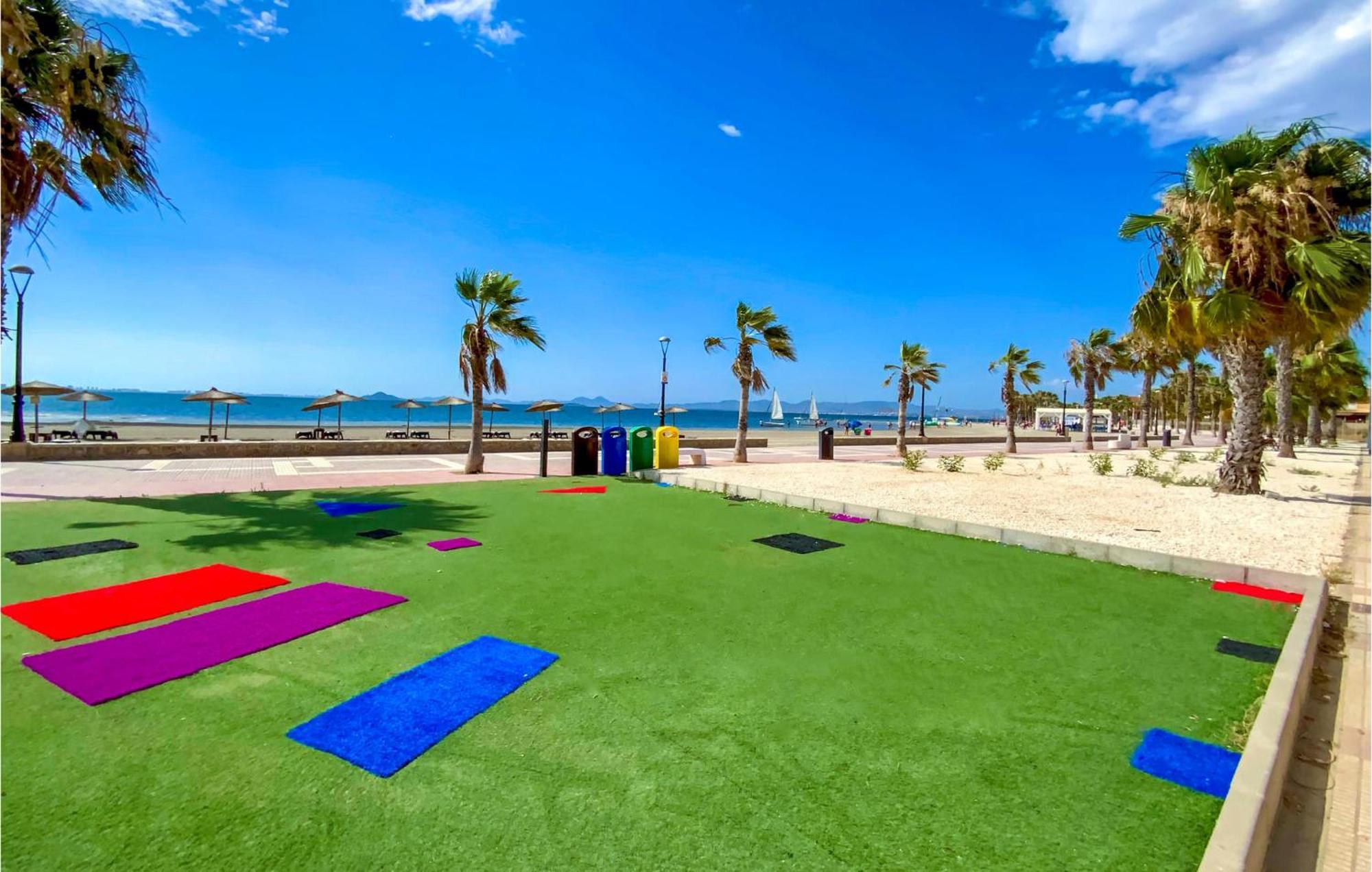 Lovely Apartment In Los Alcazares With Kitchen Exteriör bild