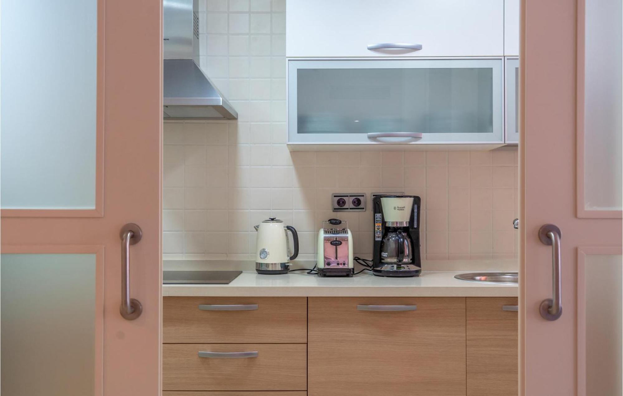 Lovely Apartment In Los Alcazares With Kitchen Exteriör bild