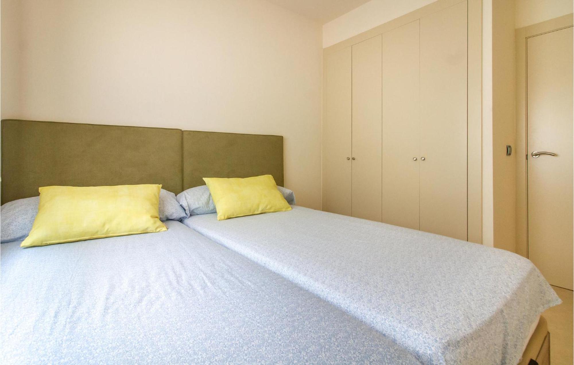 Lovely Apartment In Los Alcazares With Kitchen Exteriör bild