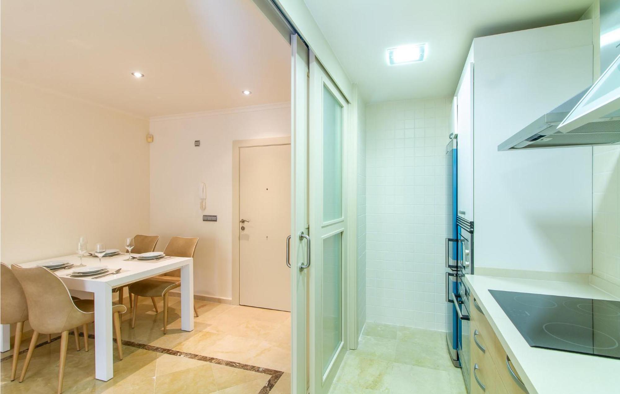 Lovely Apartment In Los Alcazares With Kitchen Exteriör bild